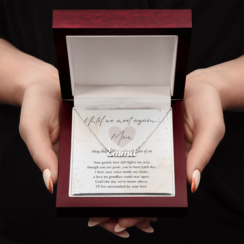 Custom Name Necklace for Mom Memorial – A Meaningful Memorial Gift in Loving Memory of Mom | Silver necklace in wood box with tribute message card