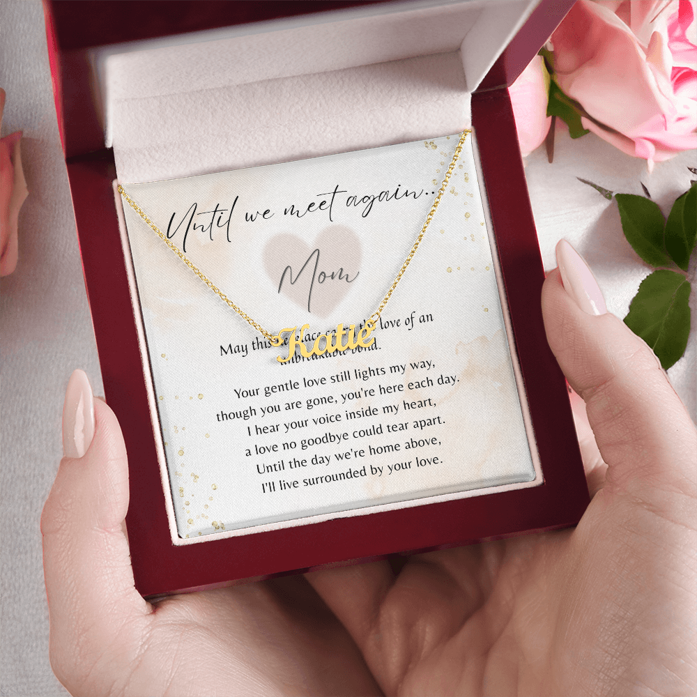 Custom Name Necklace for Mom Memorial – A Meaningful Memorial Gift in Loving Memory of Mom | Gold necklace with tribute card in gift box